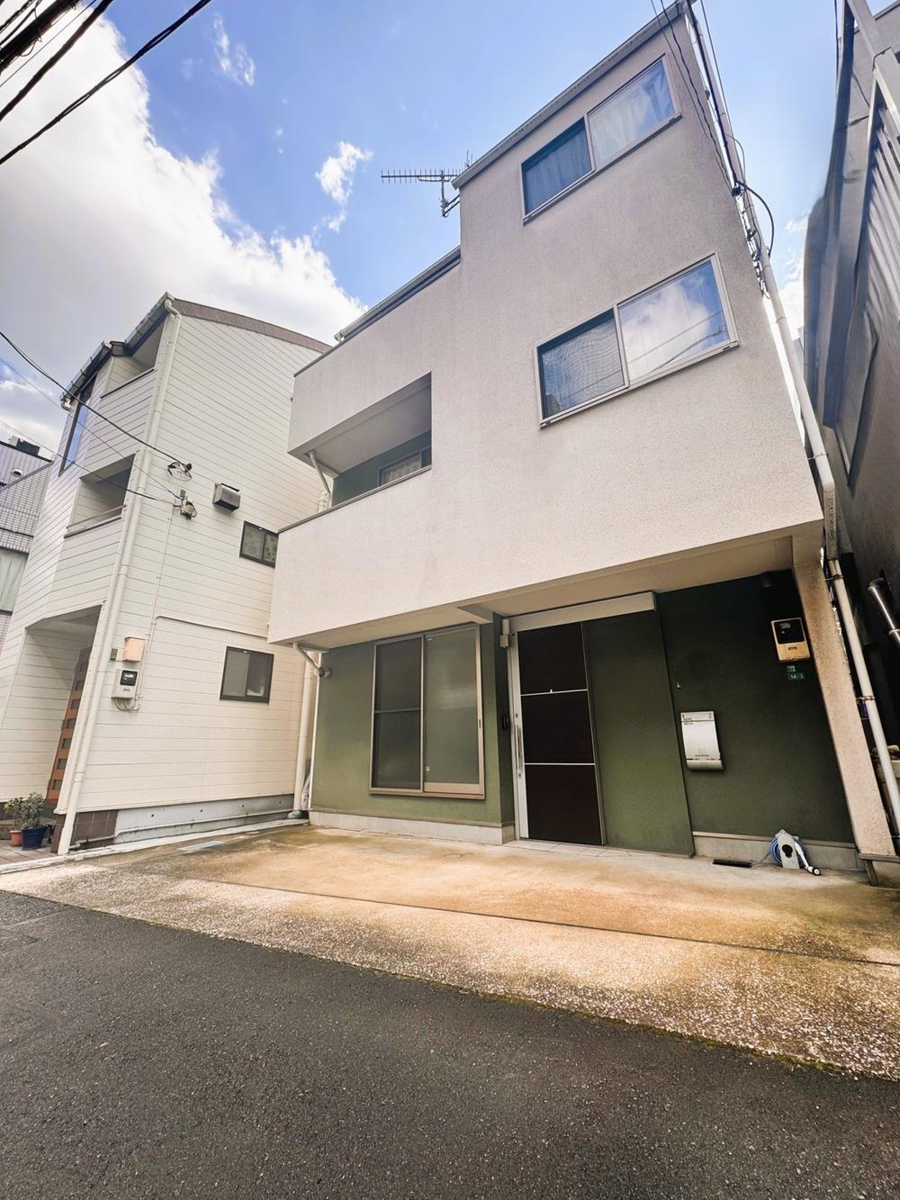 東京都目黒区下目黒２ 10980万円