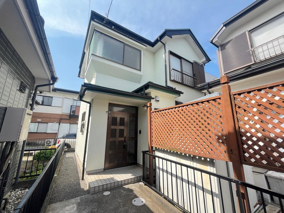 神奈川県横浜市旭区中白根１ 2999万円