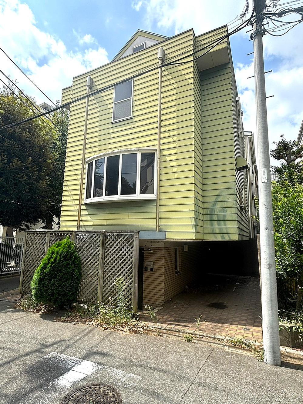 東京都港区南麻布４ 中古住宅
