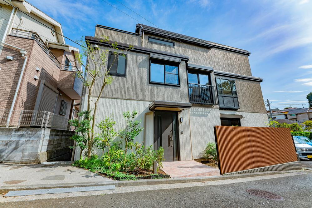 神奈川県横浜市鶴見区獅子ケ谷２ 5780万円