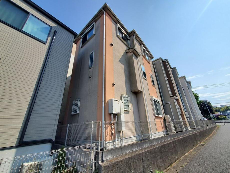 神奈川県横浜市港南区日野５ 3380万円