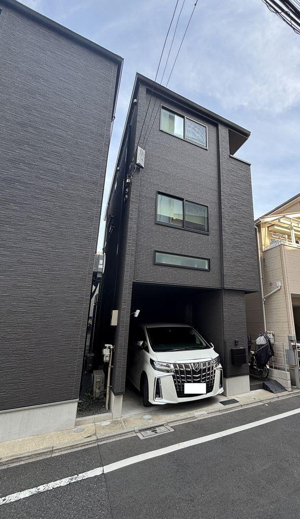 東京都足立区千住５ 8900万円