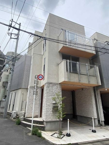 東京都渋谷区代々木３ 20800万円