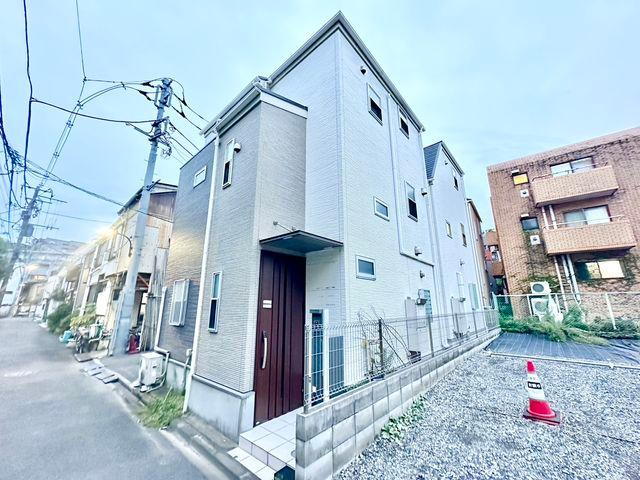 東京都新宿区南元町 中古住宅