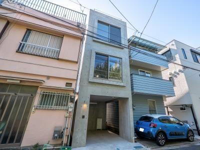 東京都文京区本駒込３ 14800万円