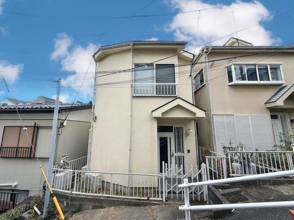 神奈川県横浜市南区庚台 1790万円