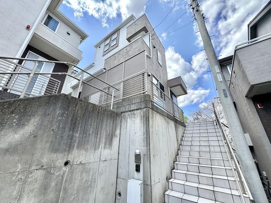 神奈川県川崎市宮前区菅生２ 3399万円