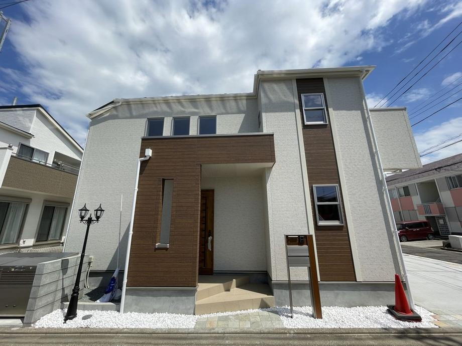 神奈川県横浜市瀬谷区宮沢２ 4589万円 4LDK