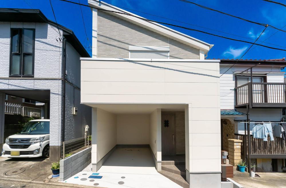 神奈川県横浜市金沢区富岡西３ 3880万円