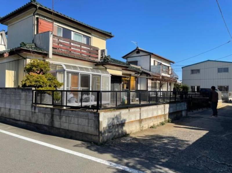 群馬県伊勢崎市田部井町１ 650万円