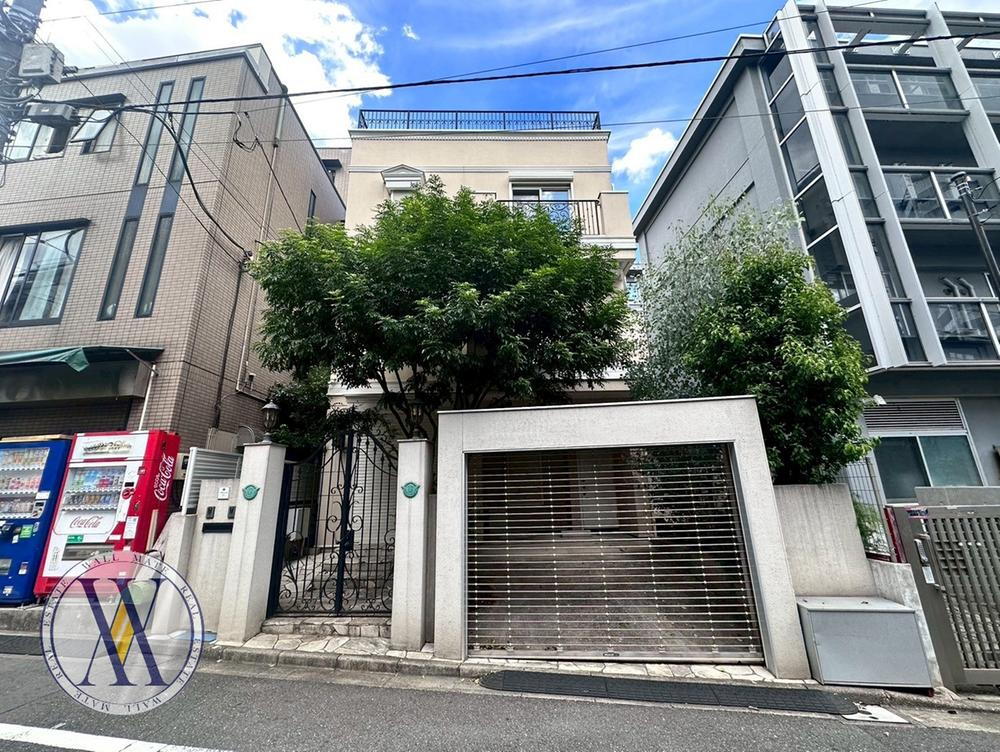 東京都港区南青山６ 中古住宅