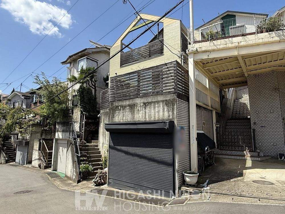 神奈川県川崎市宮前区野川本町１ 2400万円