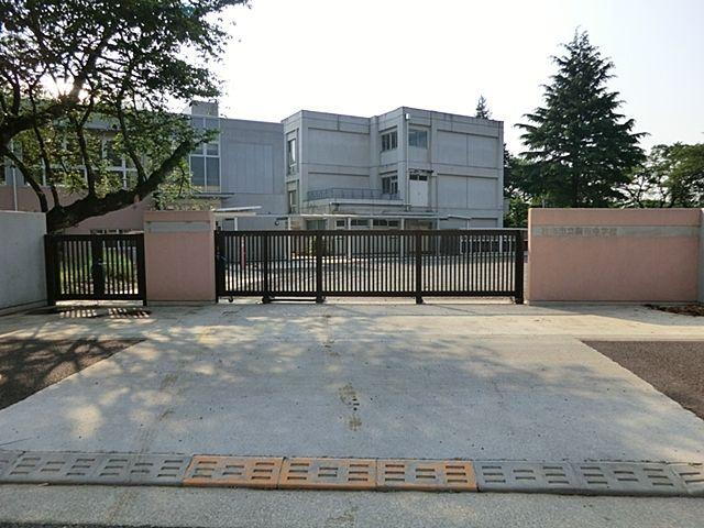 東京都調布市深大寺元町１ 8780万円