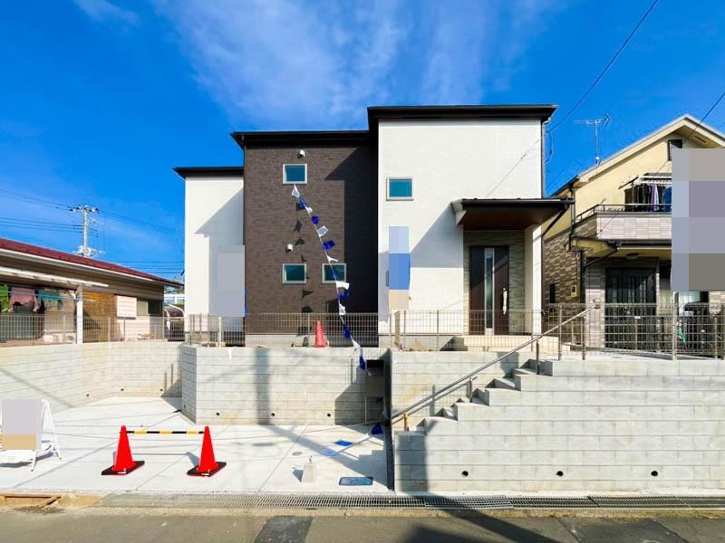 神奈川県横浜市栄区公田町 5280万円 4LDK