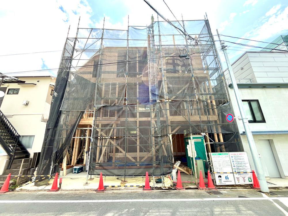 東京都新宿区市谷加賀町１ 27580万円 4LDK