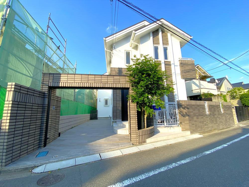 東京都世田谷区成城２ 22800万円
