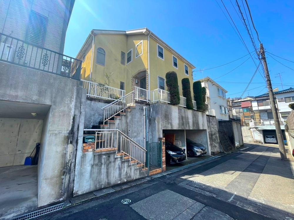神奈川県横浜市中区仲尾台 10800万円
