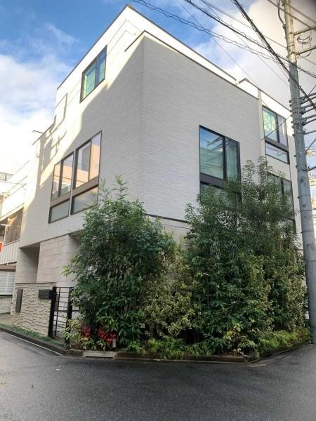 東京都渋谷区恵比寿西２ 23000万円