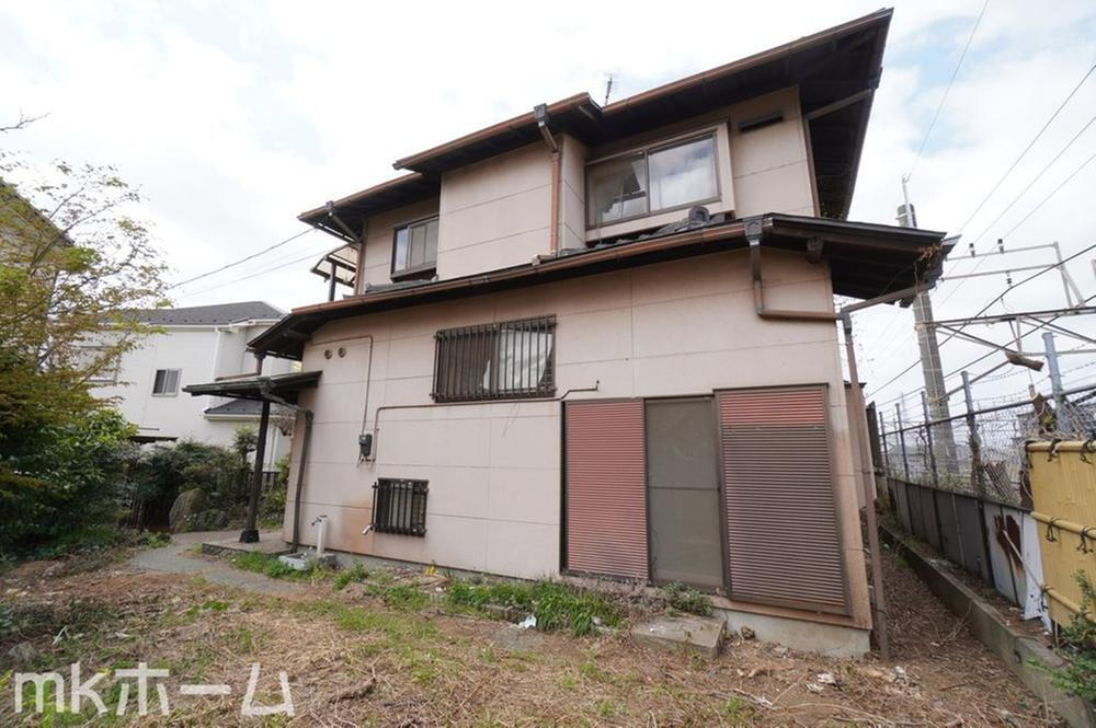 千葉県千葉市花見川区南花園１ 2399万円