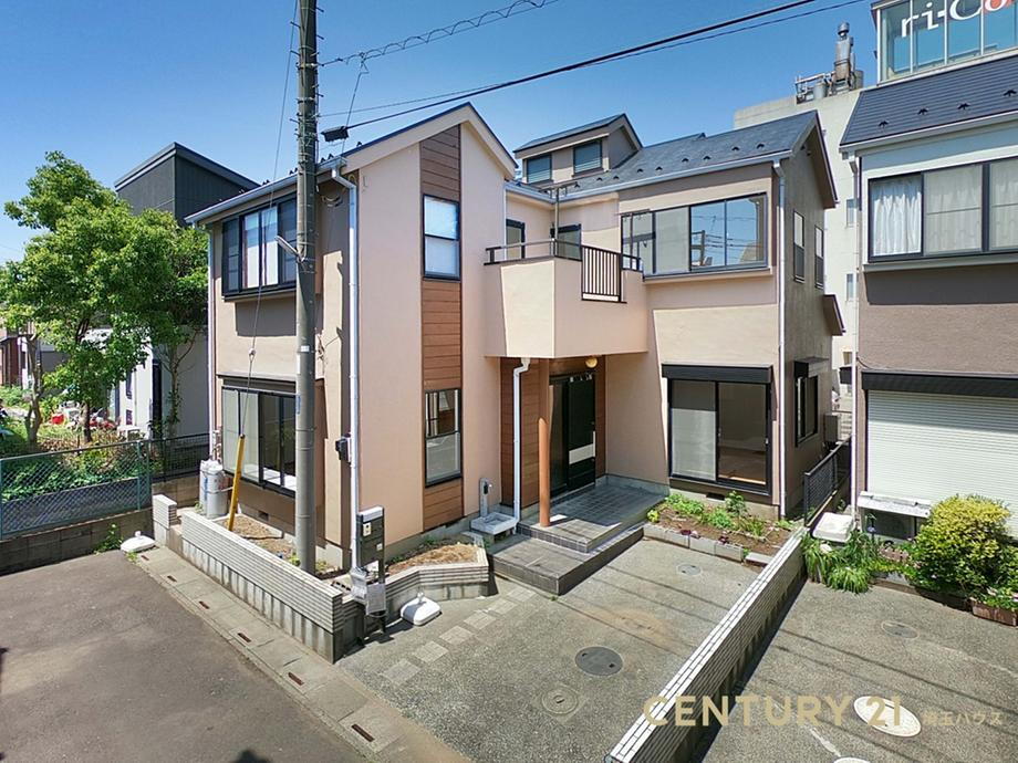 埼玉県越谷市大間野町５ 2599万円