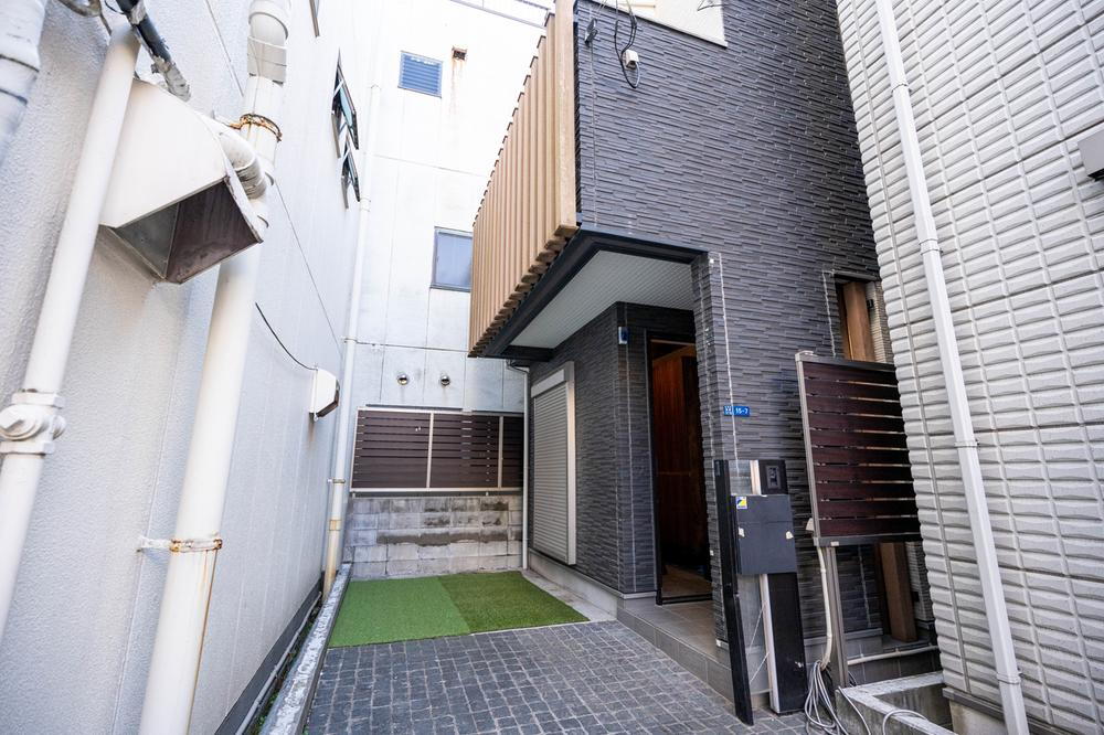 東京都台東区浅草３ 17900万円