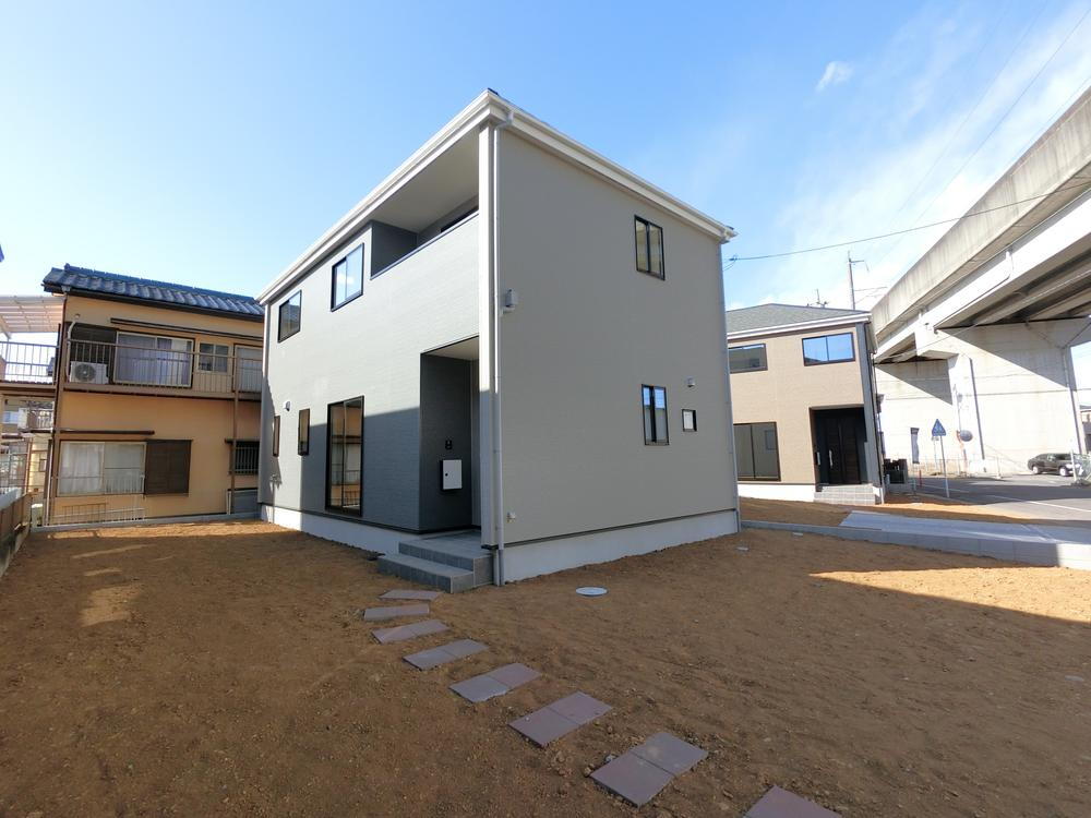 群馬県高崎市上佐野町 2399万円 4LDK