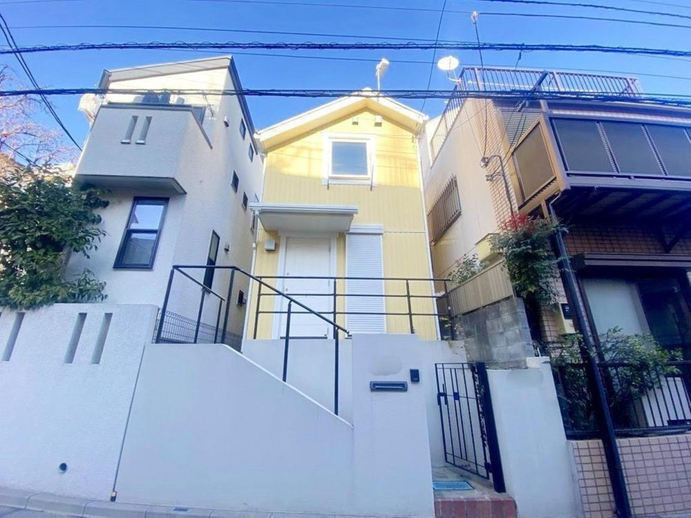 東京都文京区千石２ 7498万円