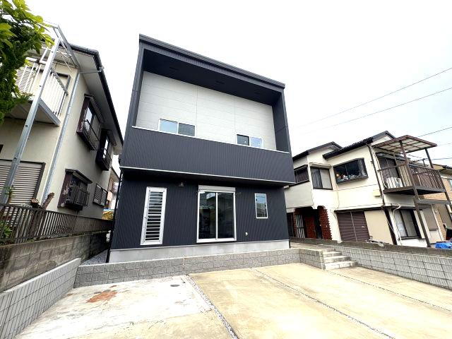 神奈川県横須賀市岩戸５ 3990万円
