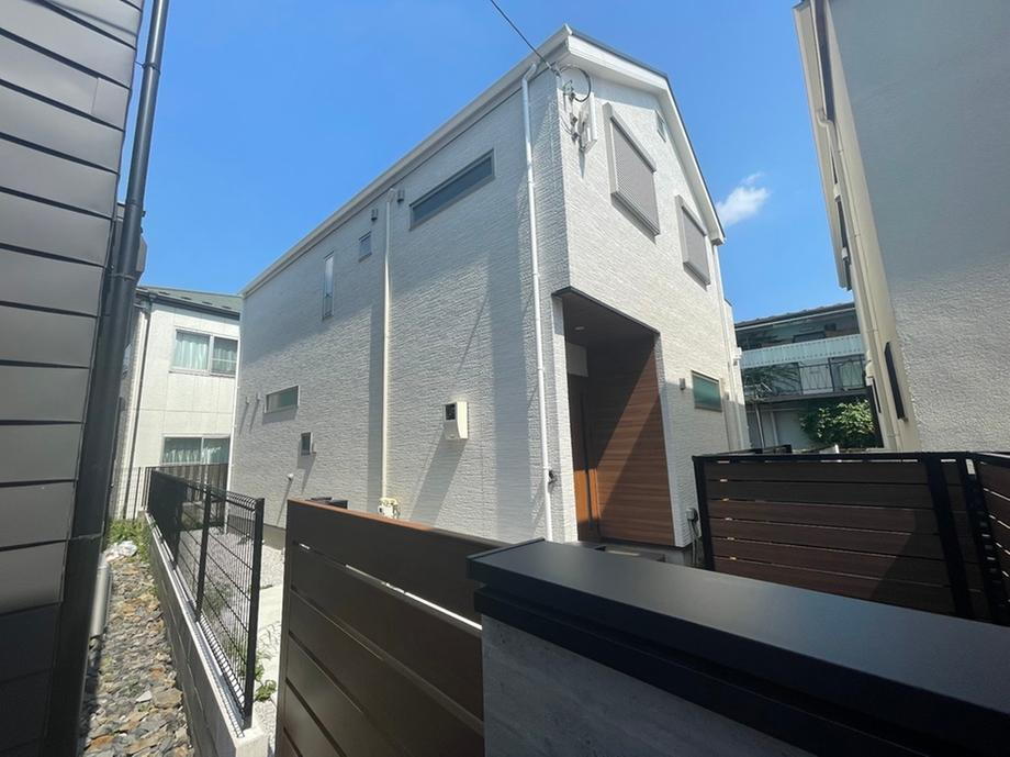 東京都練馬区小竹町１ 8300万円