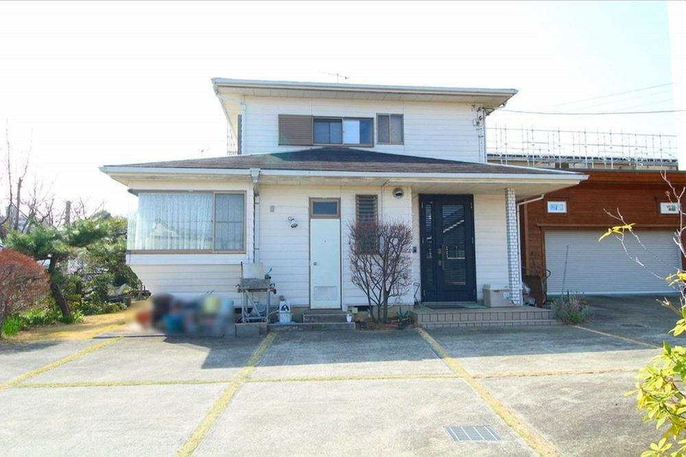 神奈川県秦野市鶴巻北２ 8280万円