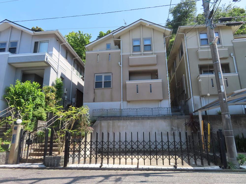 神奈川県逗子市桜山５ 3480万円 4LDK