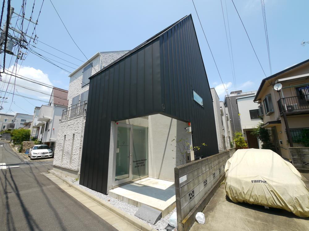東京都渋谷区代々木５ 15800万円