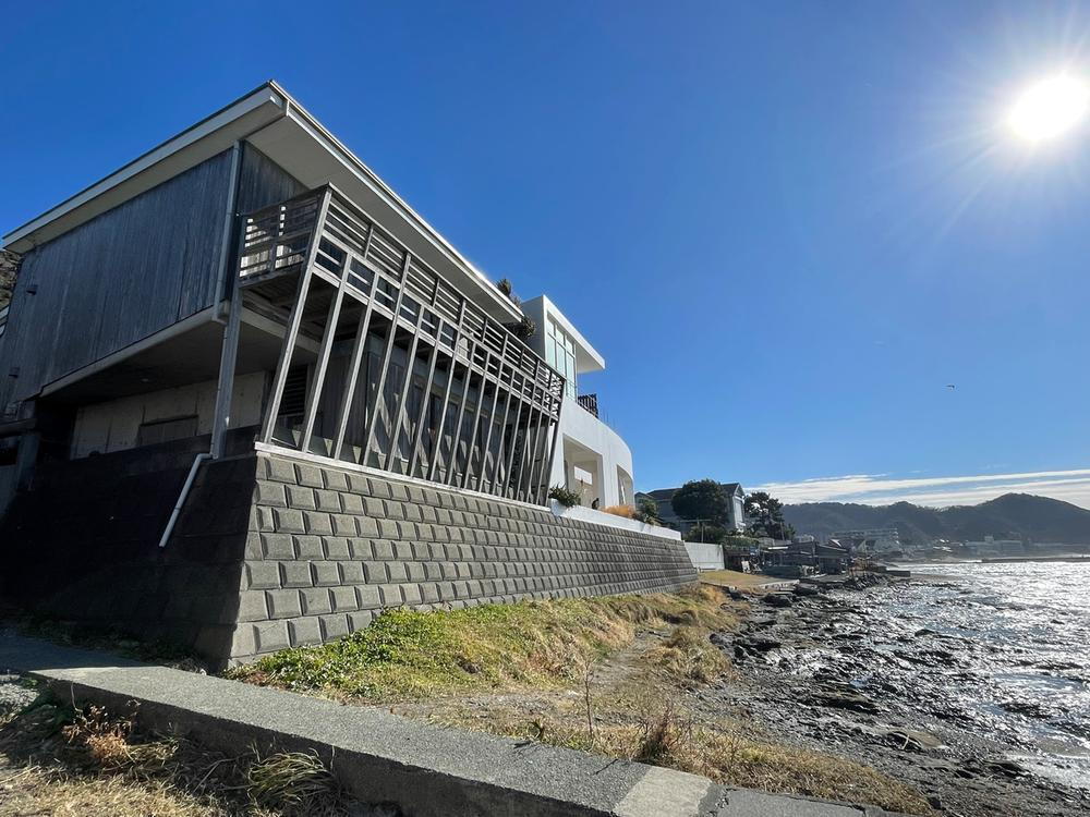 神奈川県三浦郡葉山町堀内 45000万円