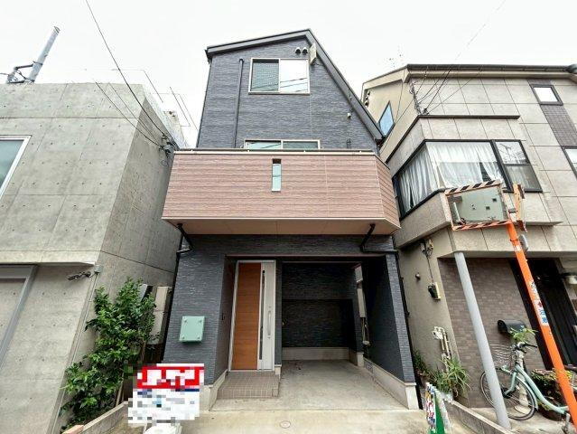 東京都新宿区富久町 10800万円