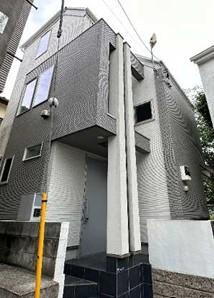 東京都新宿区高田馬場３ 6980万円