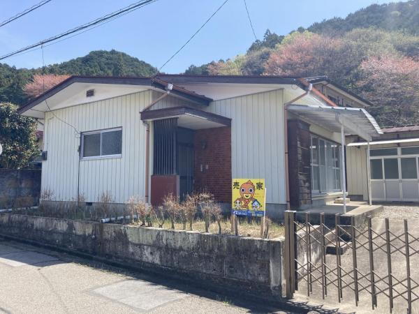 栃木県鹿沼市旭が丘 348万円 2K