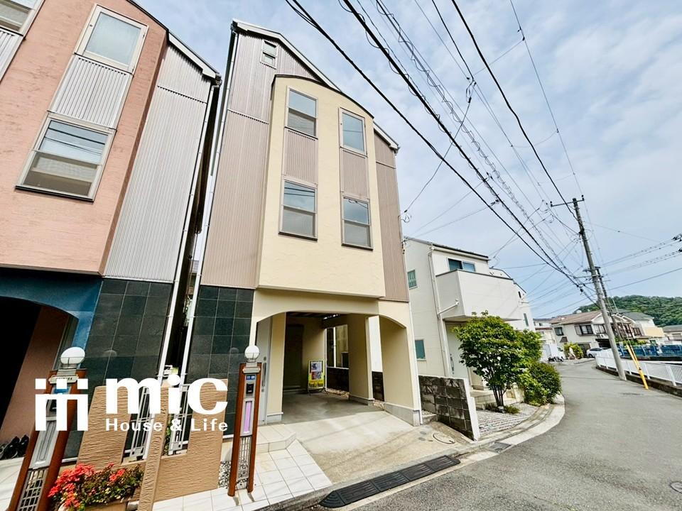 神奈川県横浜市金沢区六浦５ 3280万円