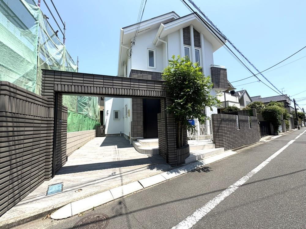 東京都世田谷区成城２ 22800万円