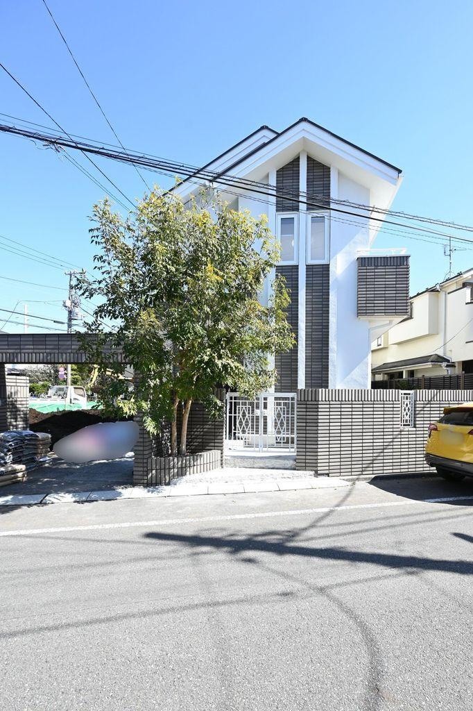 東京都世田谷区成城２ 22800万円