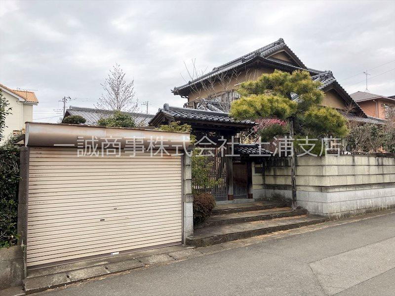 茨城県石岡市東光台１ 3480万円 6LDK