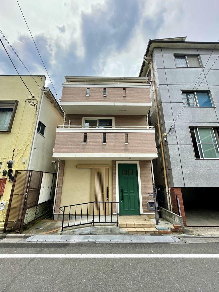 東京都荒川区西日暮里６ 6580万円