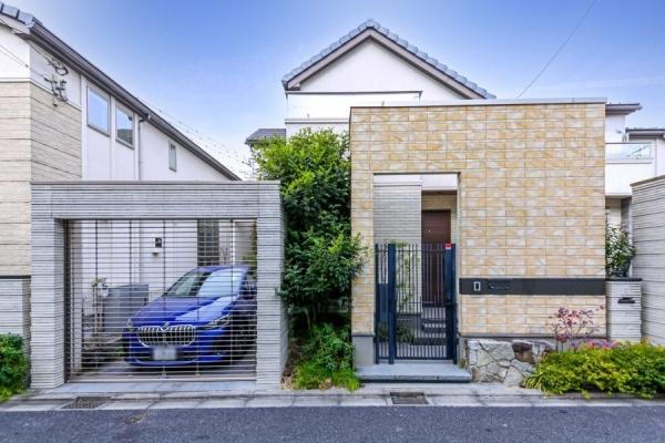 東京都世田谷区成城８ 17000万円