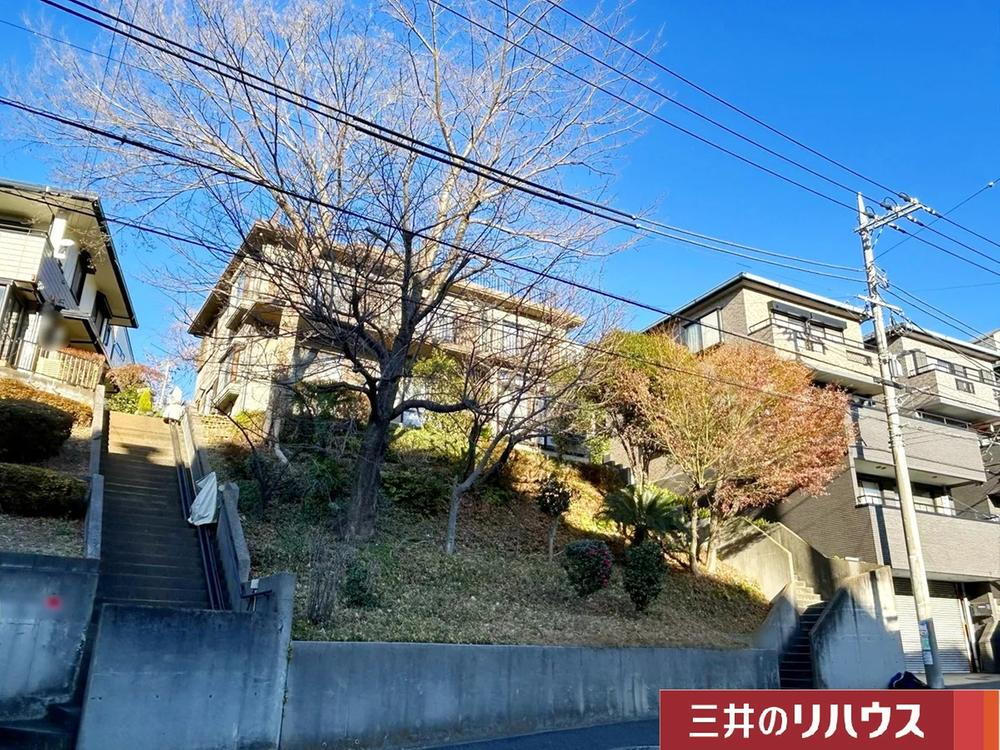 神奈川県横浜市鶴見区寺谷１ 10000万円
