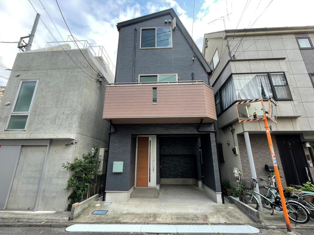 東京都新宿区富久町 10800万円