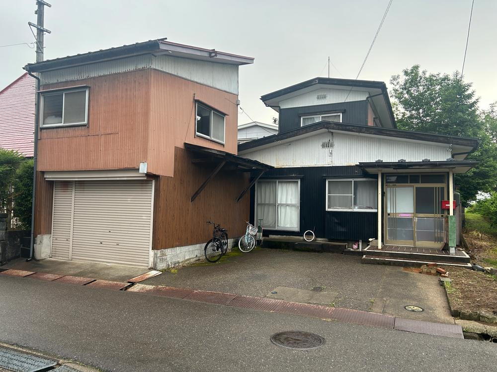 新潟県上越市上昭和町 180万円