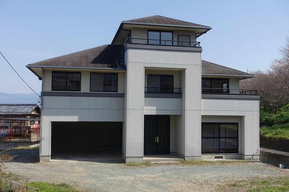 山梨県西八代郡市川三郷町上野 中古住宅