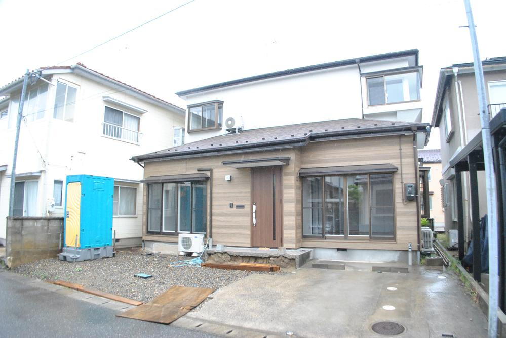 新潟県新潟市東区有楽１ 2398万円 4LDK