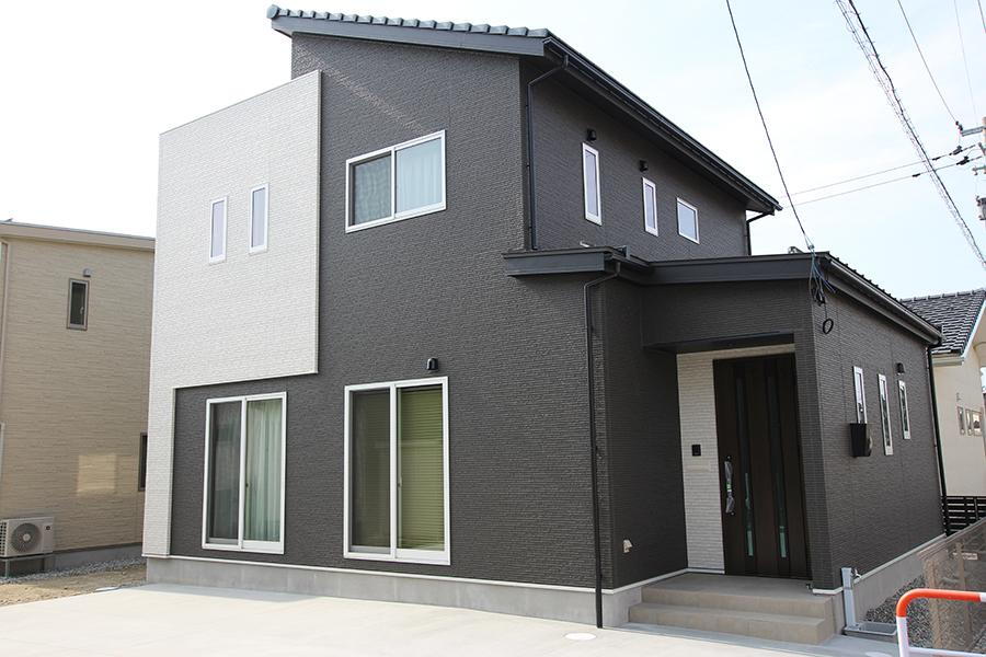 富山県黒部市新牧野 2913万円