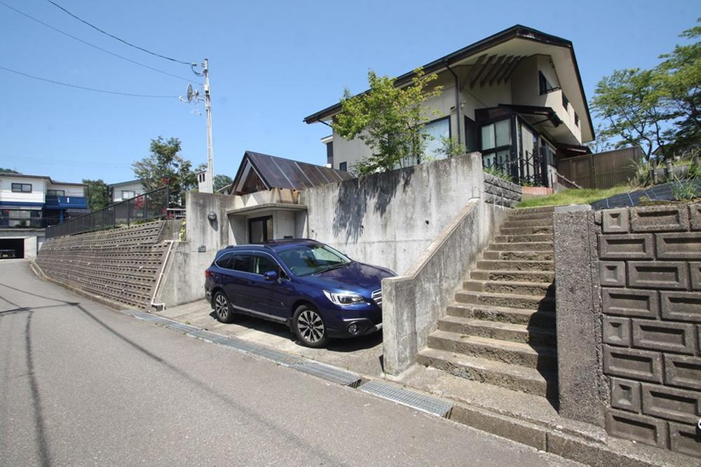 新潟県上越市中門前１ 1300万円