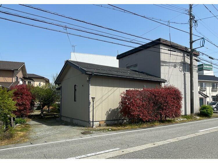 富山県黒部市堀高 750万円